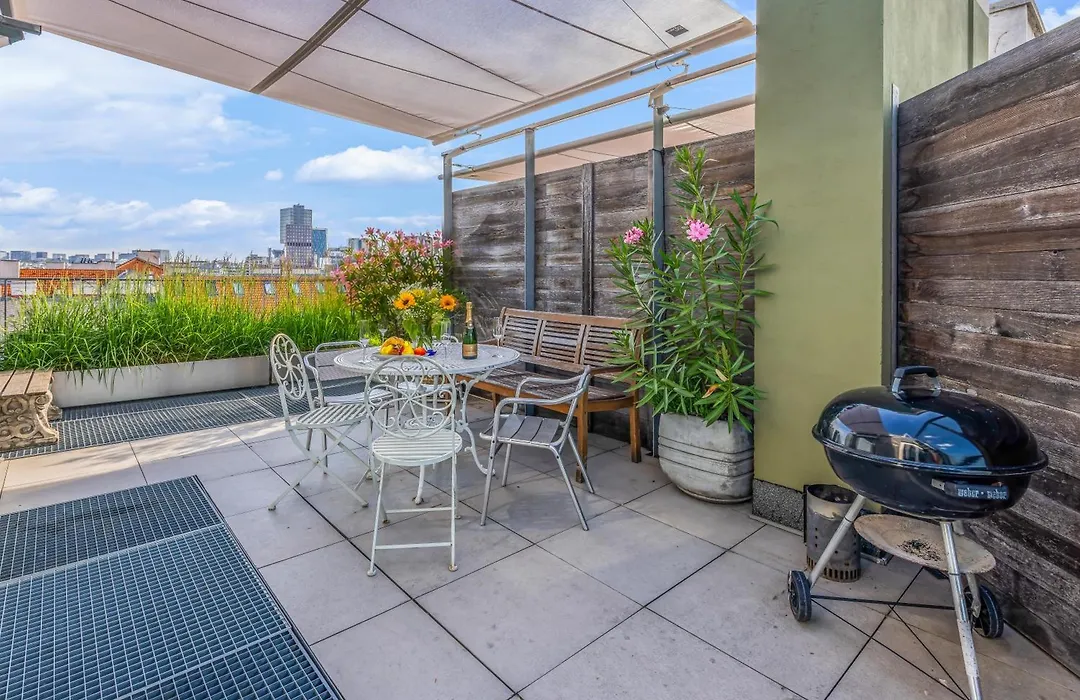 360° View Loft 2-1